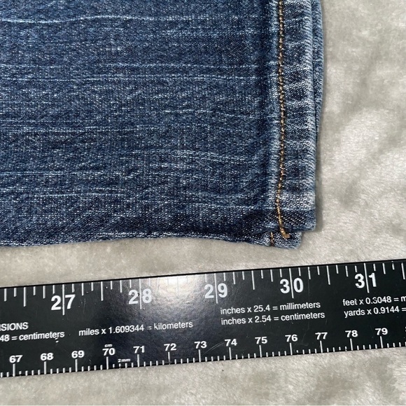 Michael Kors Grant Classic Fit Denim Jeans Medium Wash Size 38 x 32 - Picture 7 of 8